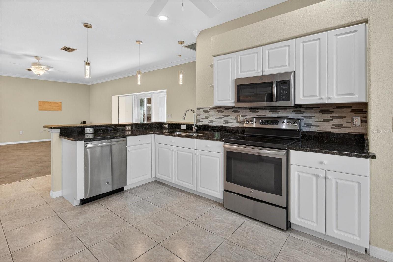 OAKLEY - Residential