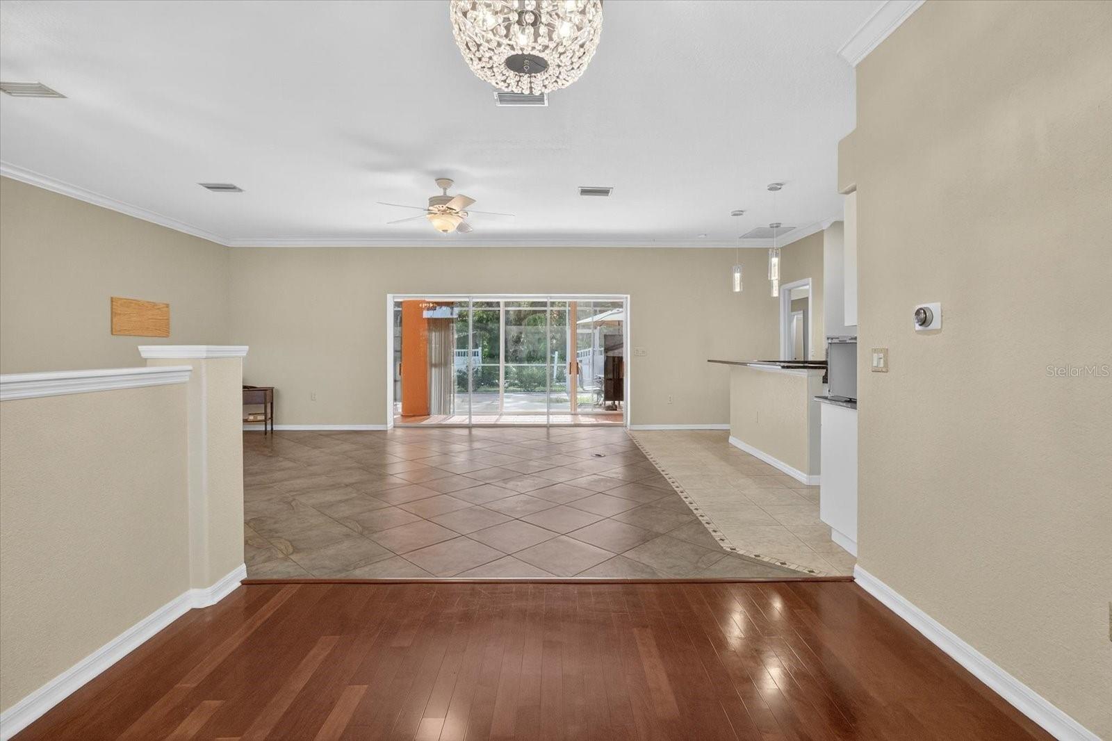 OAKLEY - Residential