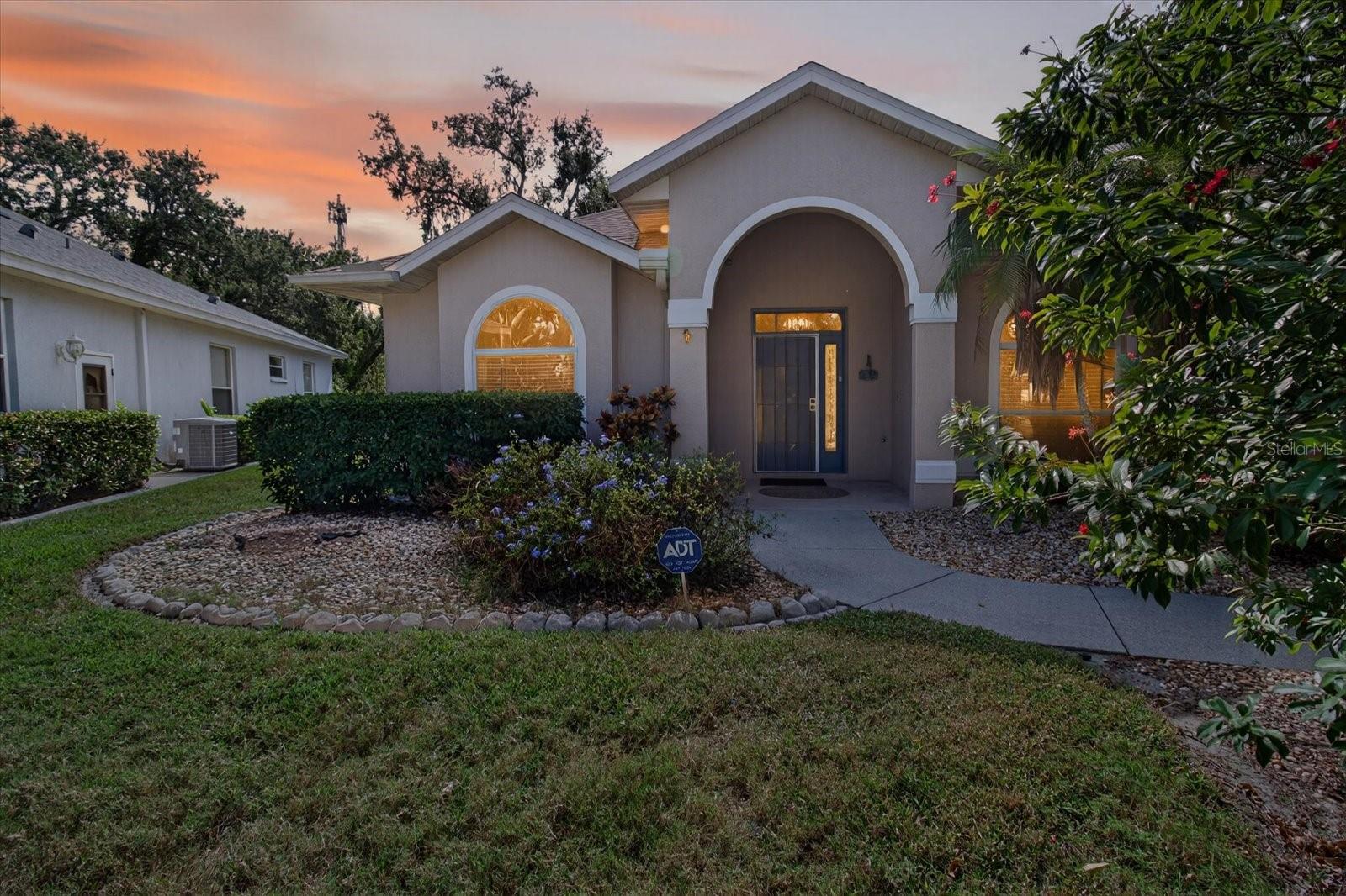 OAKLEY - Residential