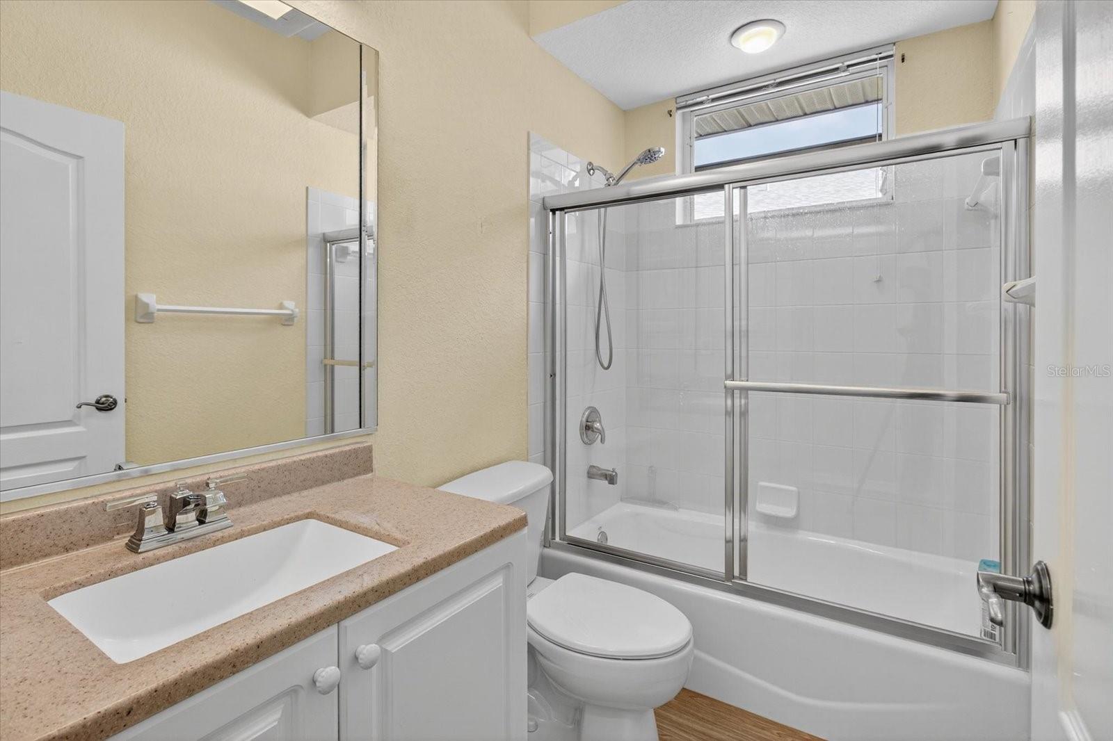 OAKLEY - Residential