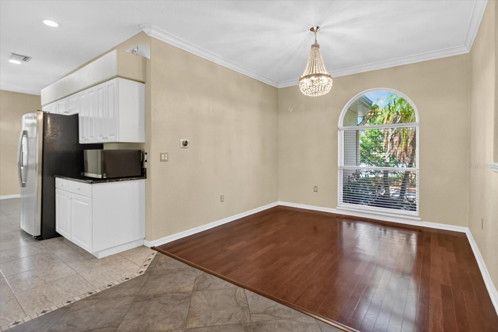 OAKLEY - Residential