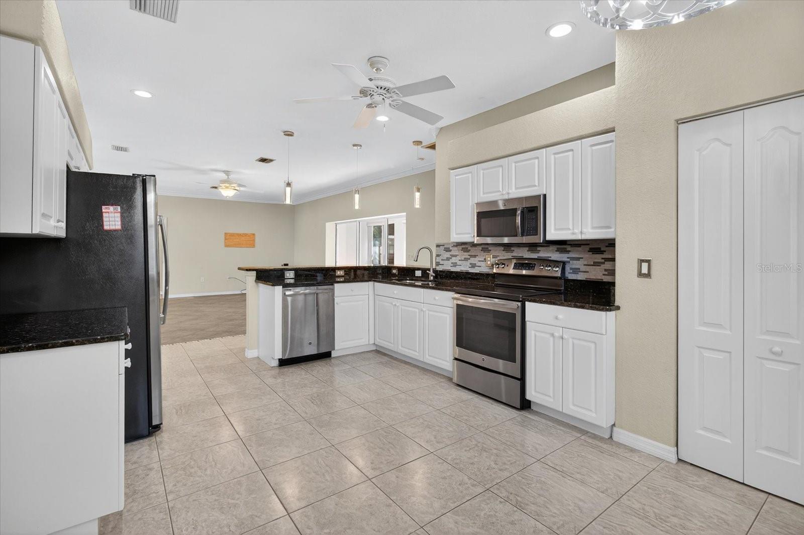 OAKLEY - Residential