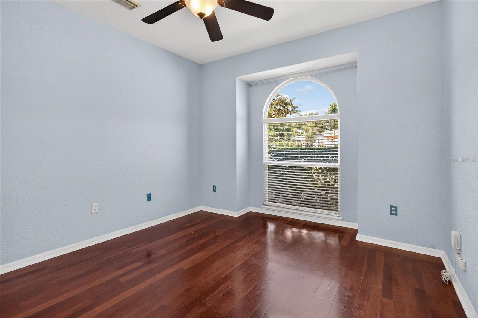 OAKLEY - Residential