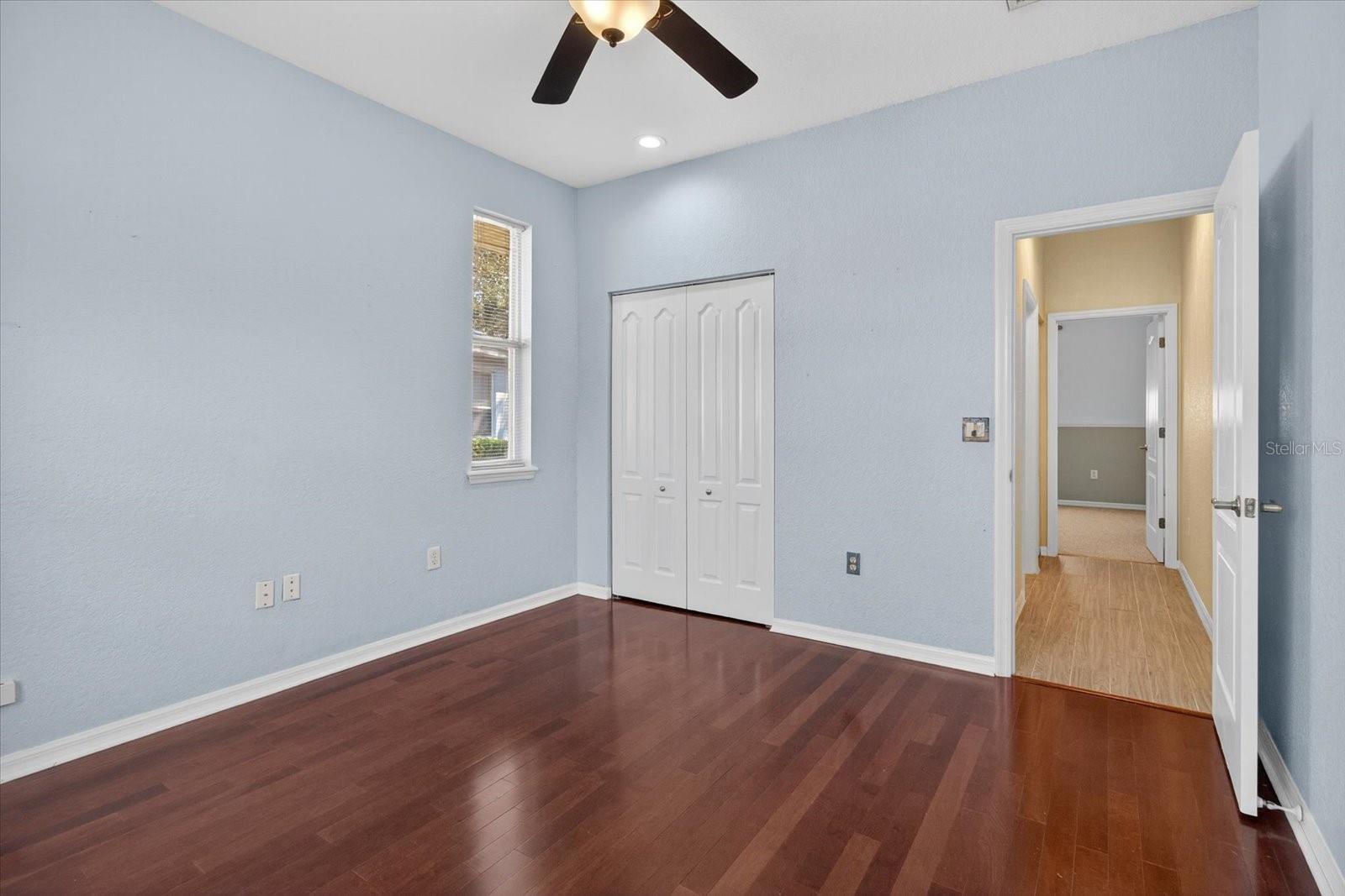 OAKLEY - Residential