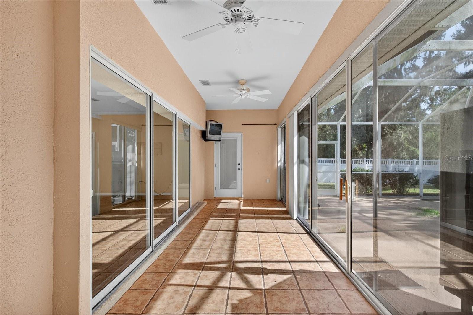 OAKLEY - Residential