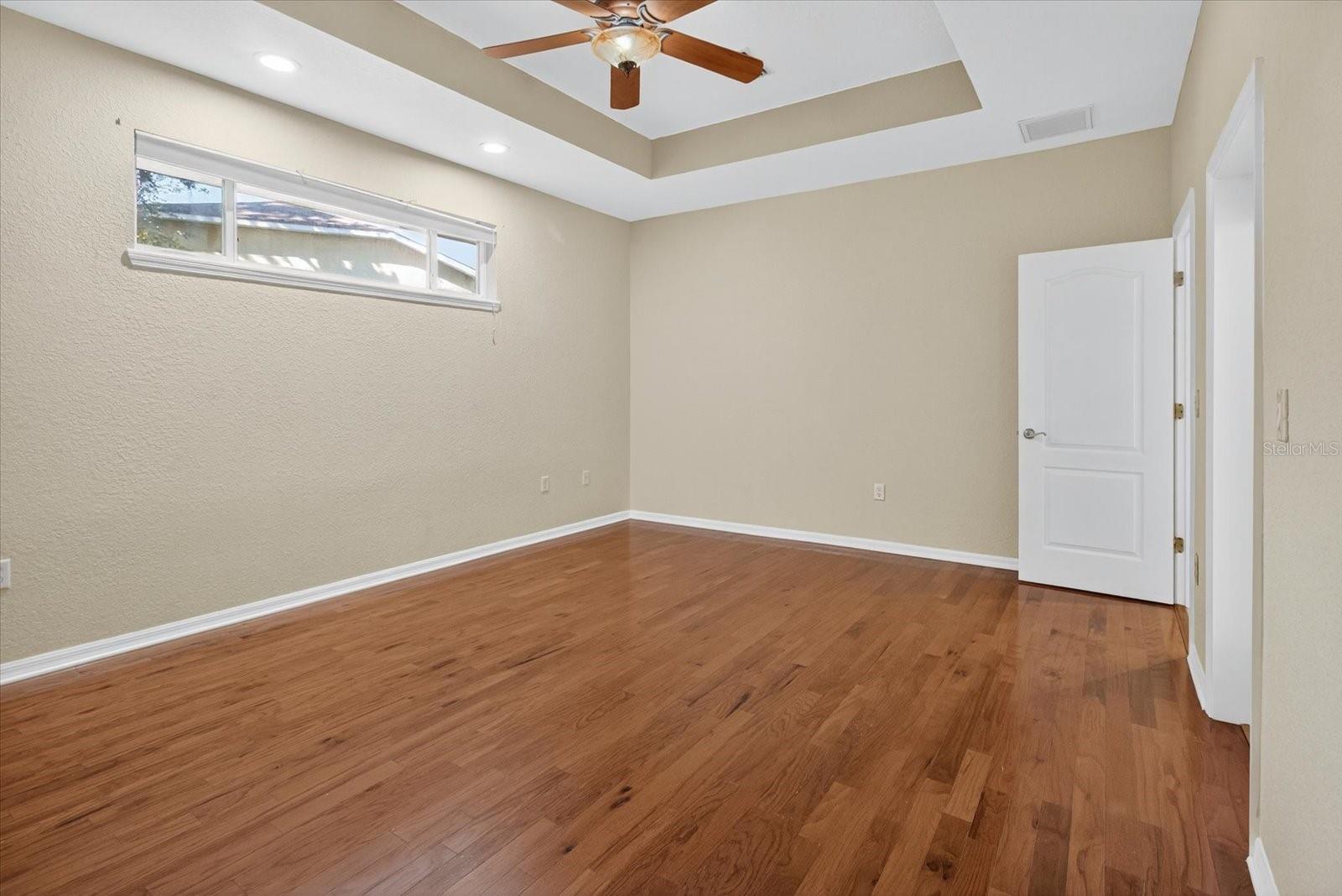 OAKLEY - Residential