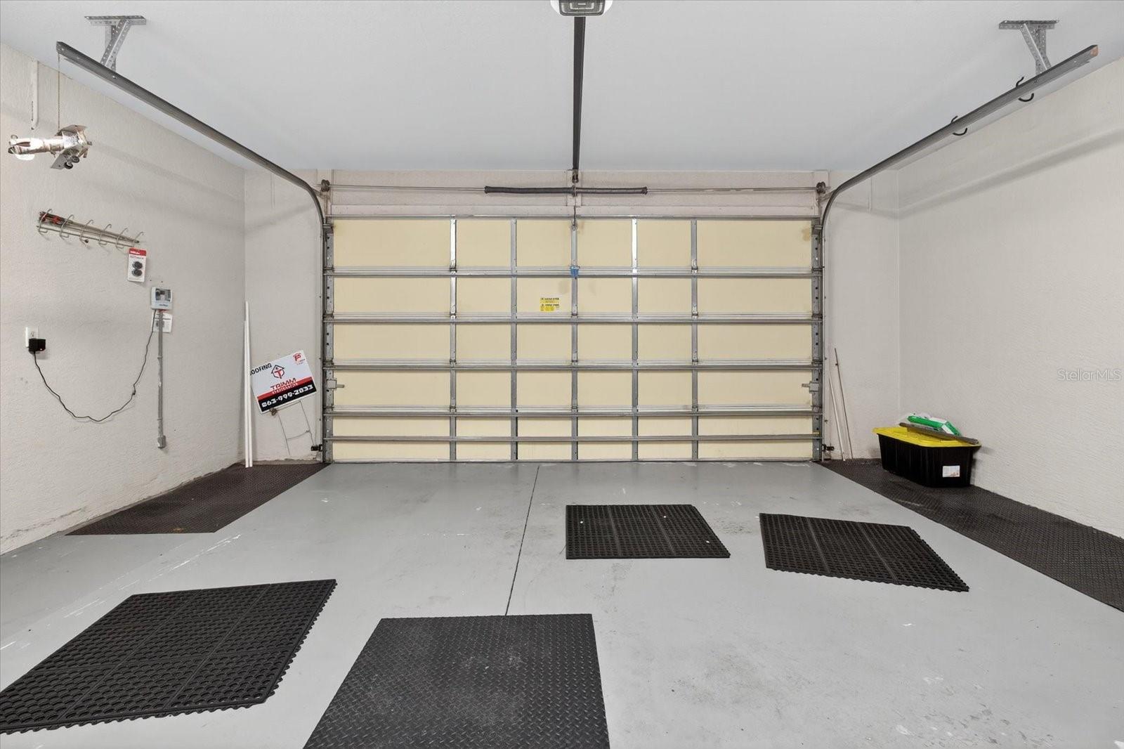 OAKLEY - Residential