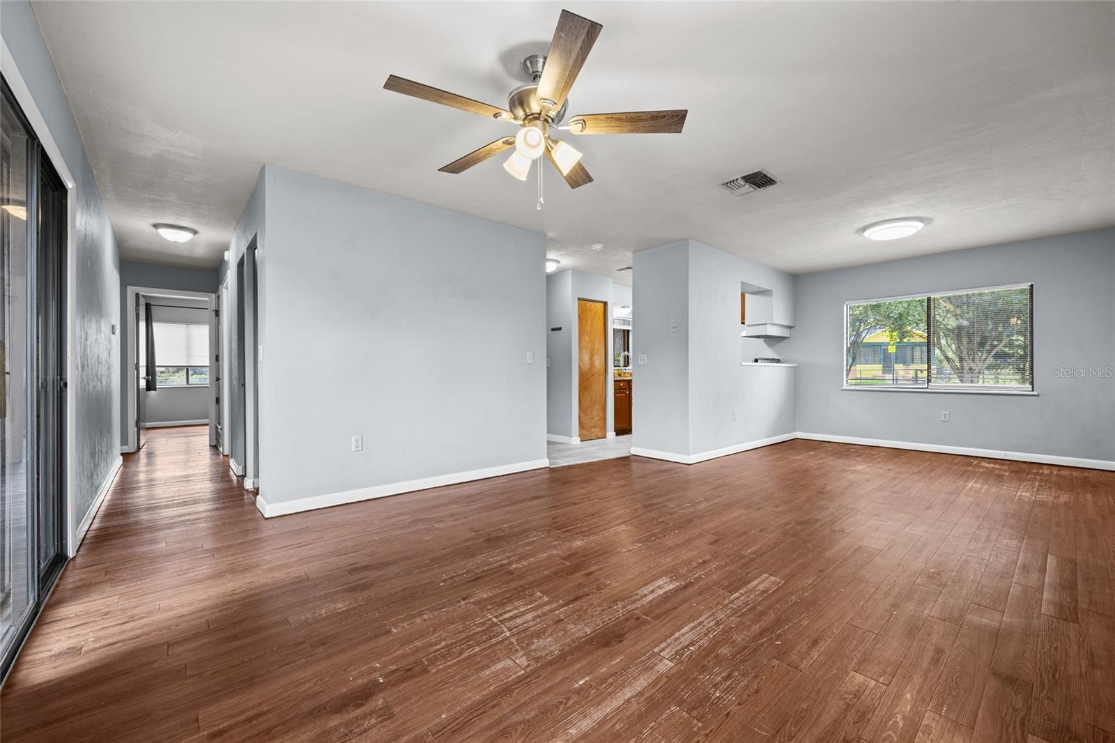 PORTERS OAKS CLUSTER - Residential Lease