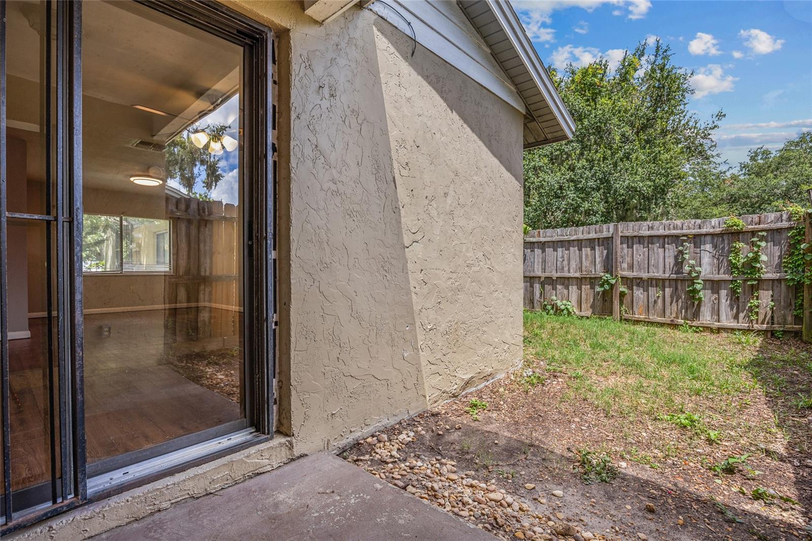 PORTERS OAKS CLUSTER - Residential Lease