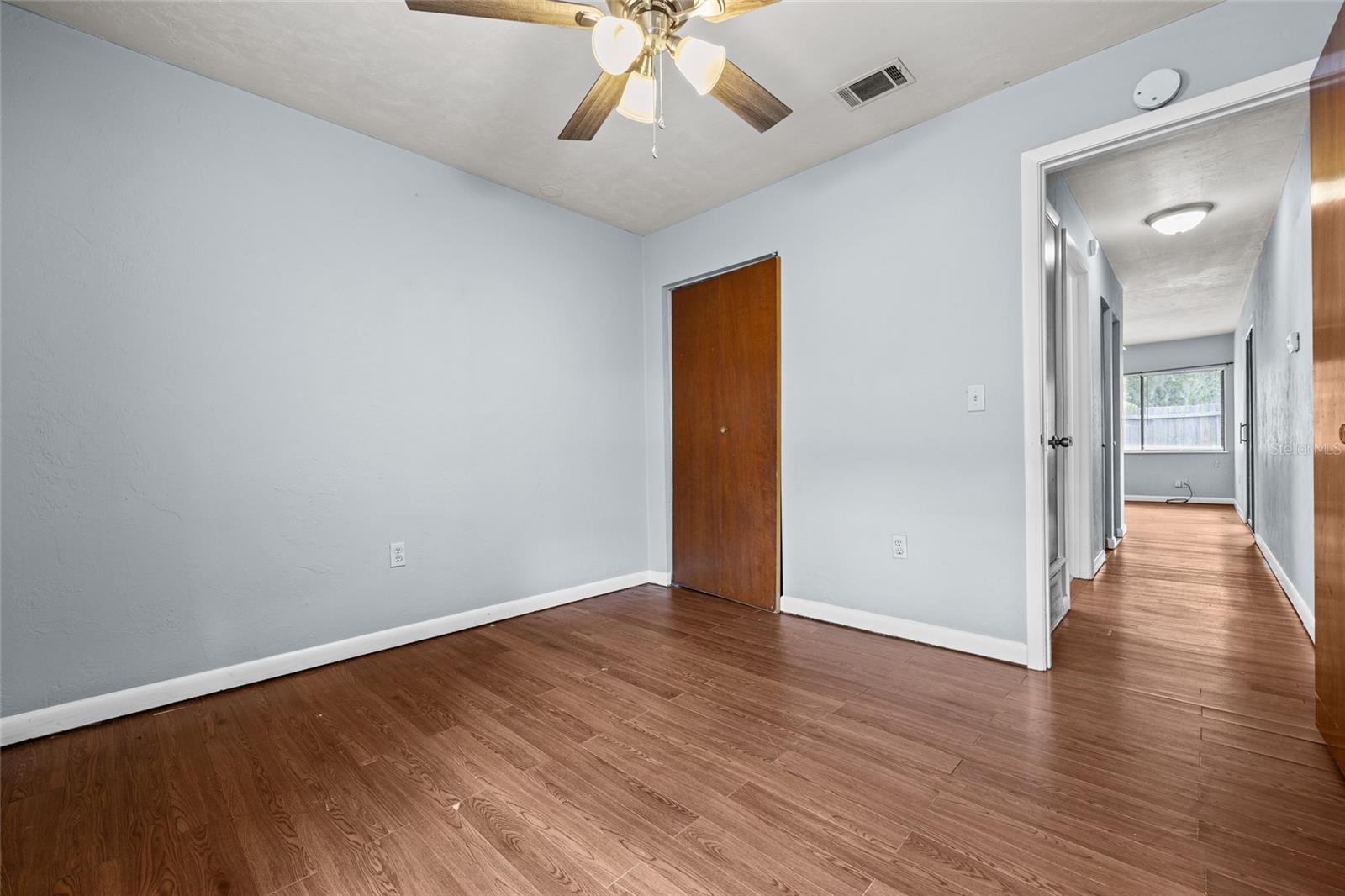 PORTERS OAKS CLUSTER - Residential Lease