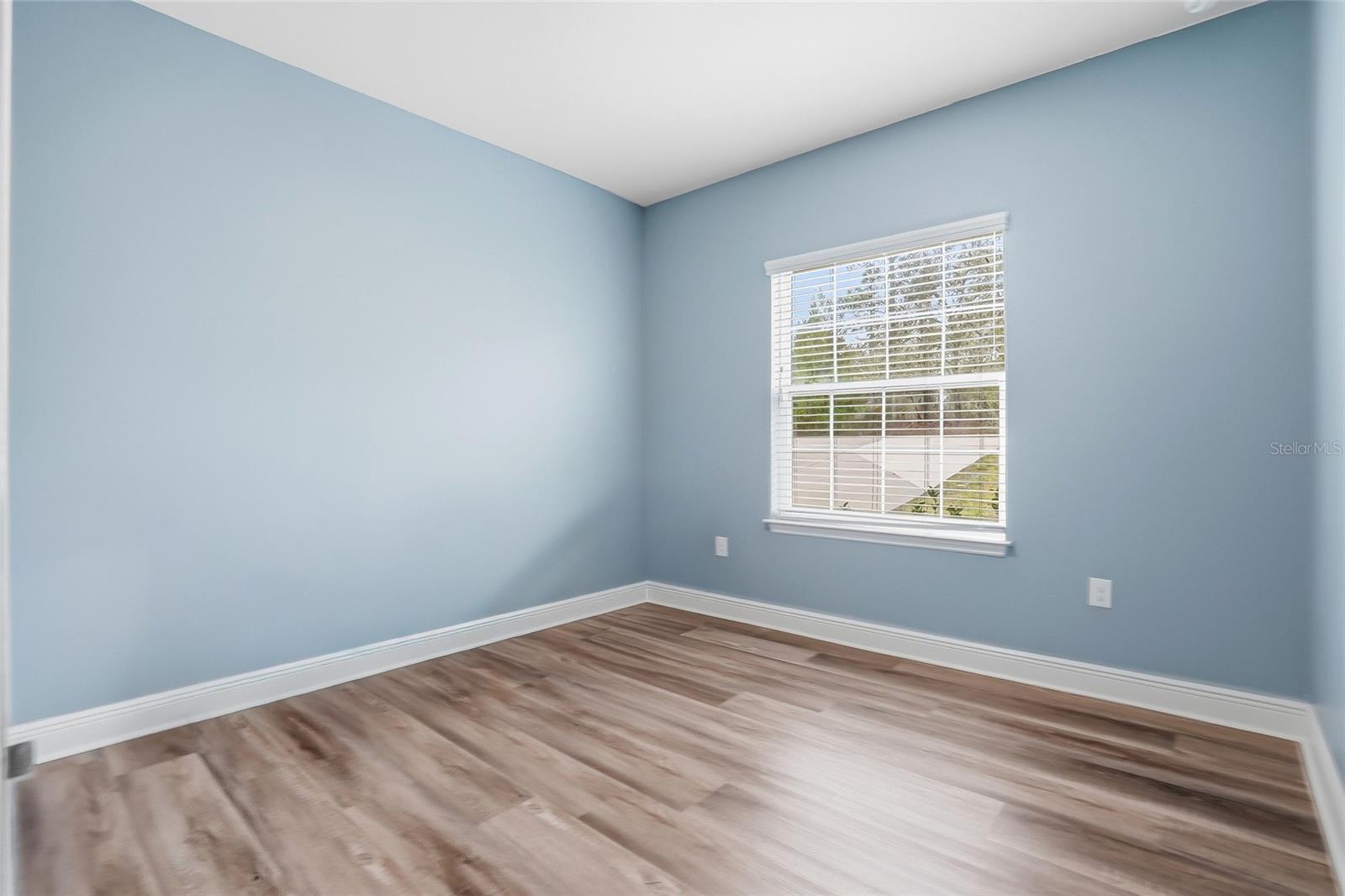 ROYAL HIGHLANDS - Residential