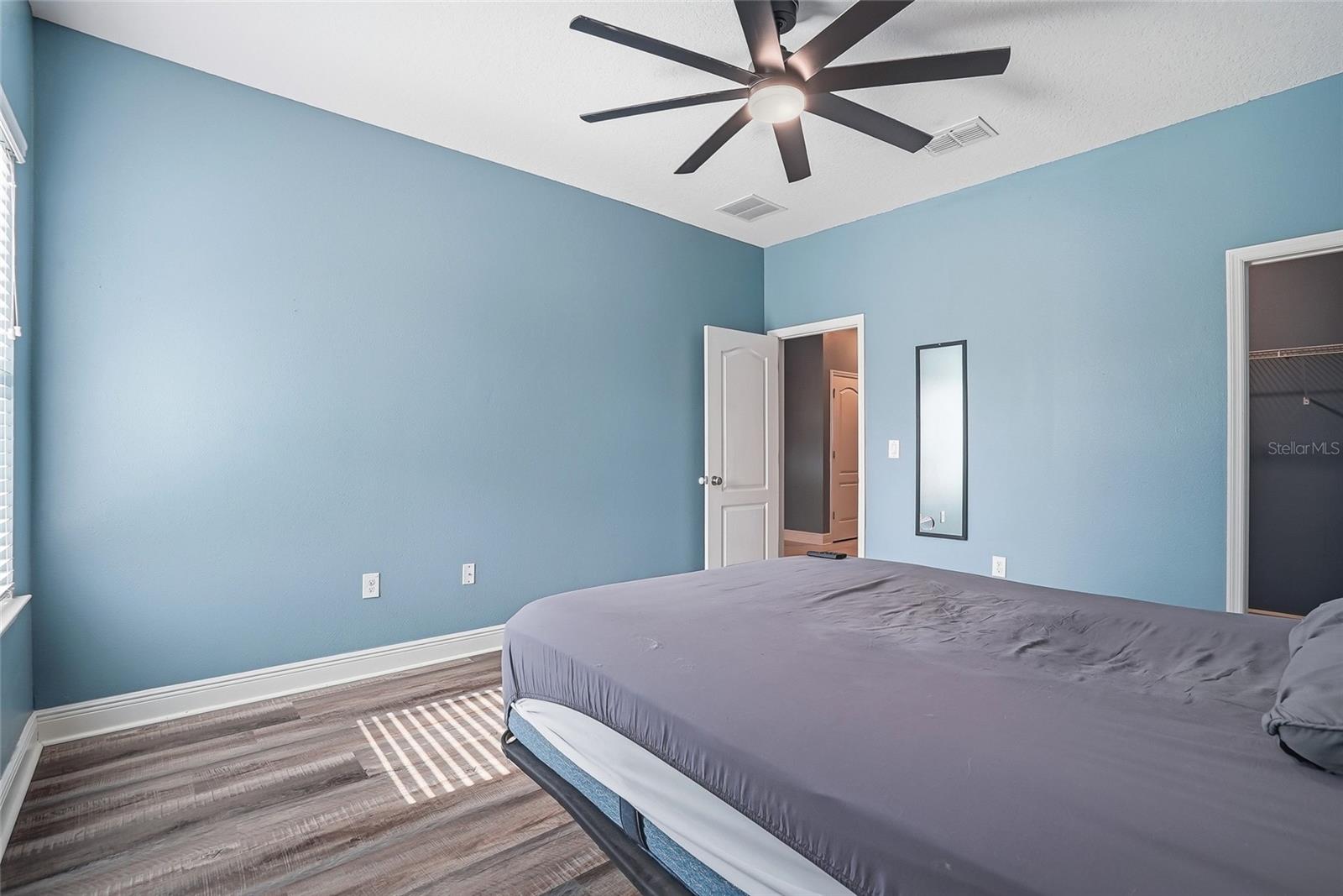 ROYAL HIGHLANDS - Residential