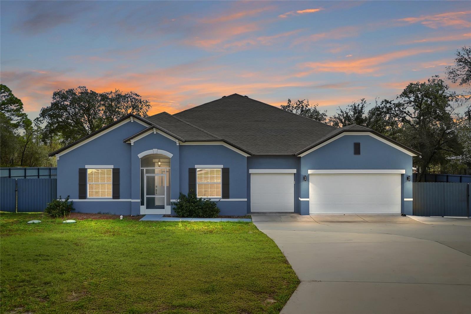 ROYAL HIGHLANDS - Residential