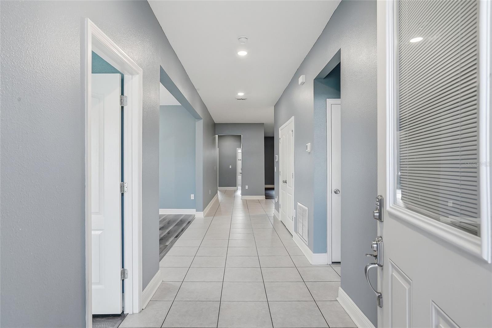 ROYAL HIGHLANDS - Residential