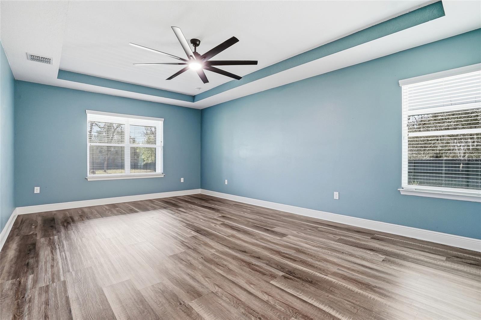 ROYAL HIGHLANDS - Residential