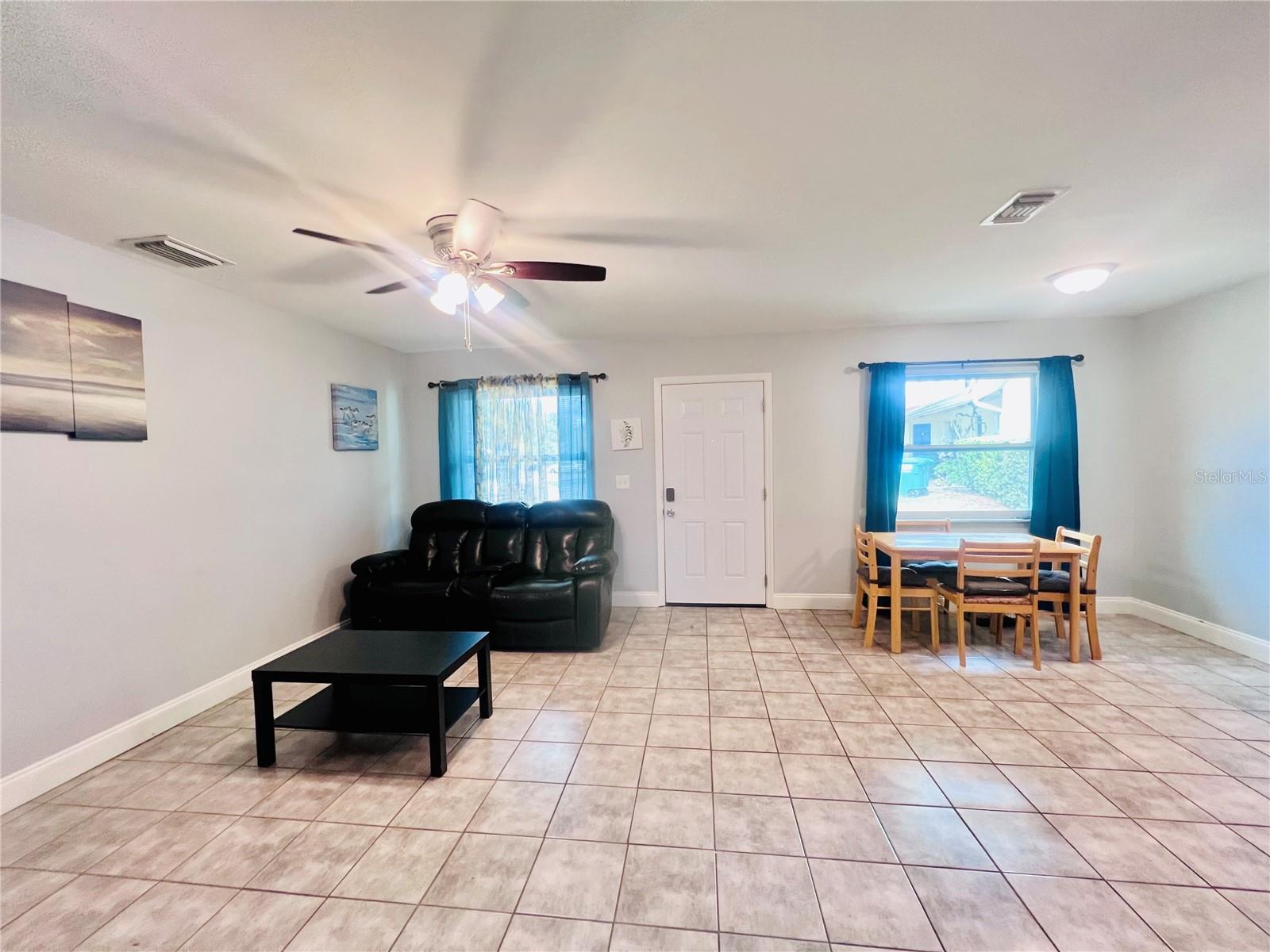 KENSINGTON PARK - Residential Lease