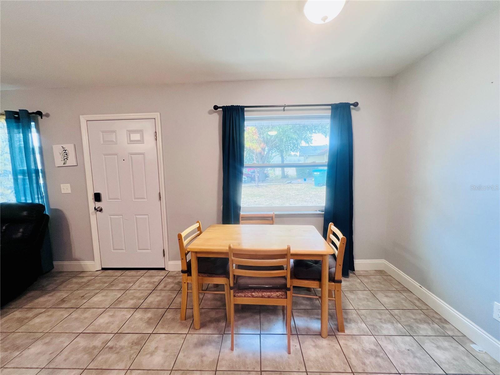 KENSINGTON PARK - Residential Lease