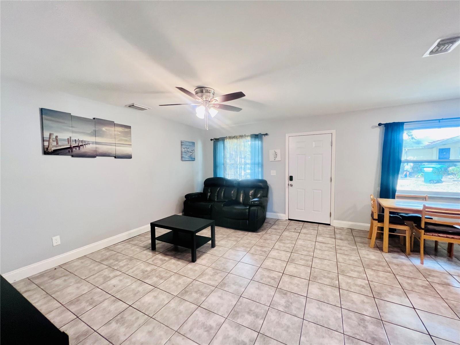 KENSINGTON PARK - Residential Lease