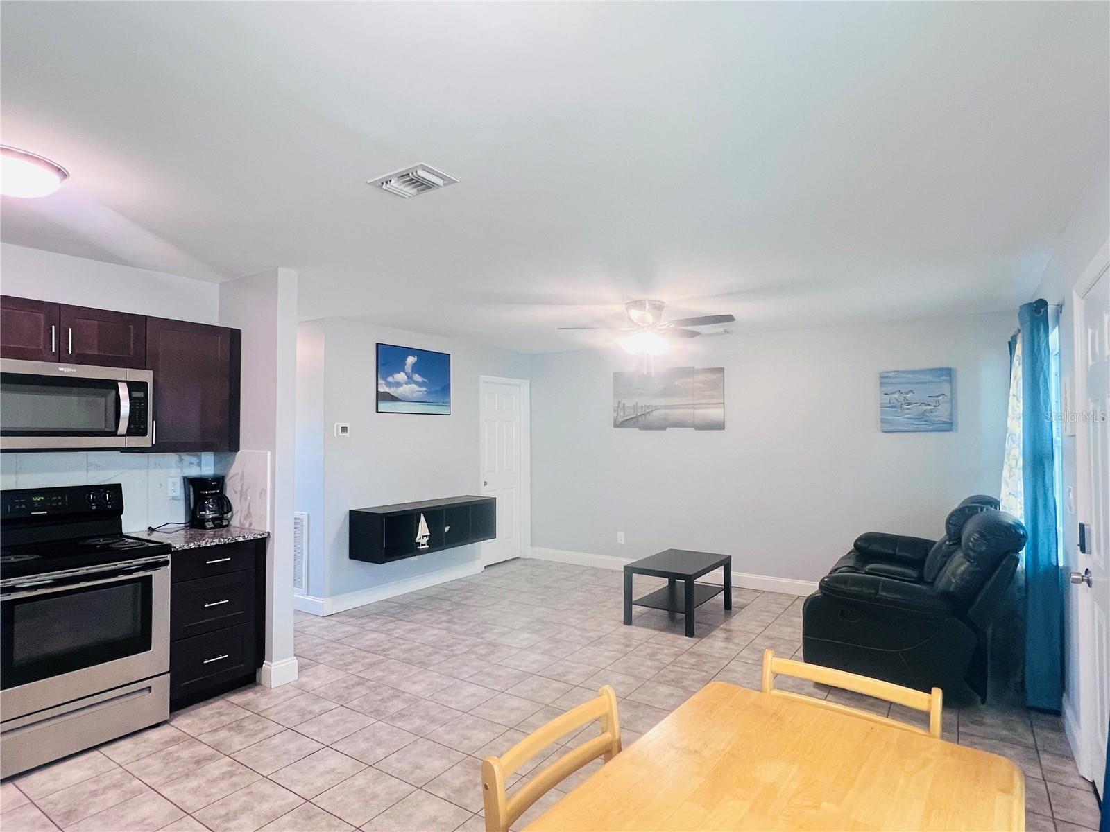 KENSINGTON PARK - Residential Lease