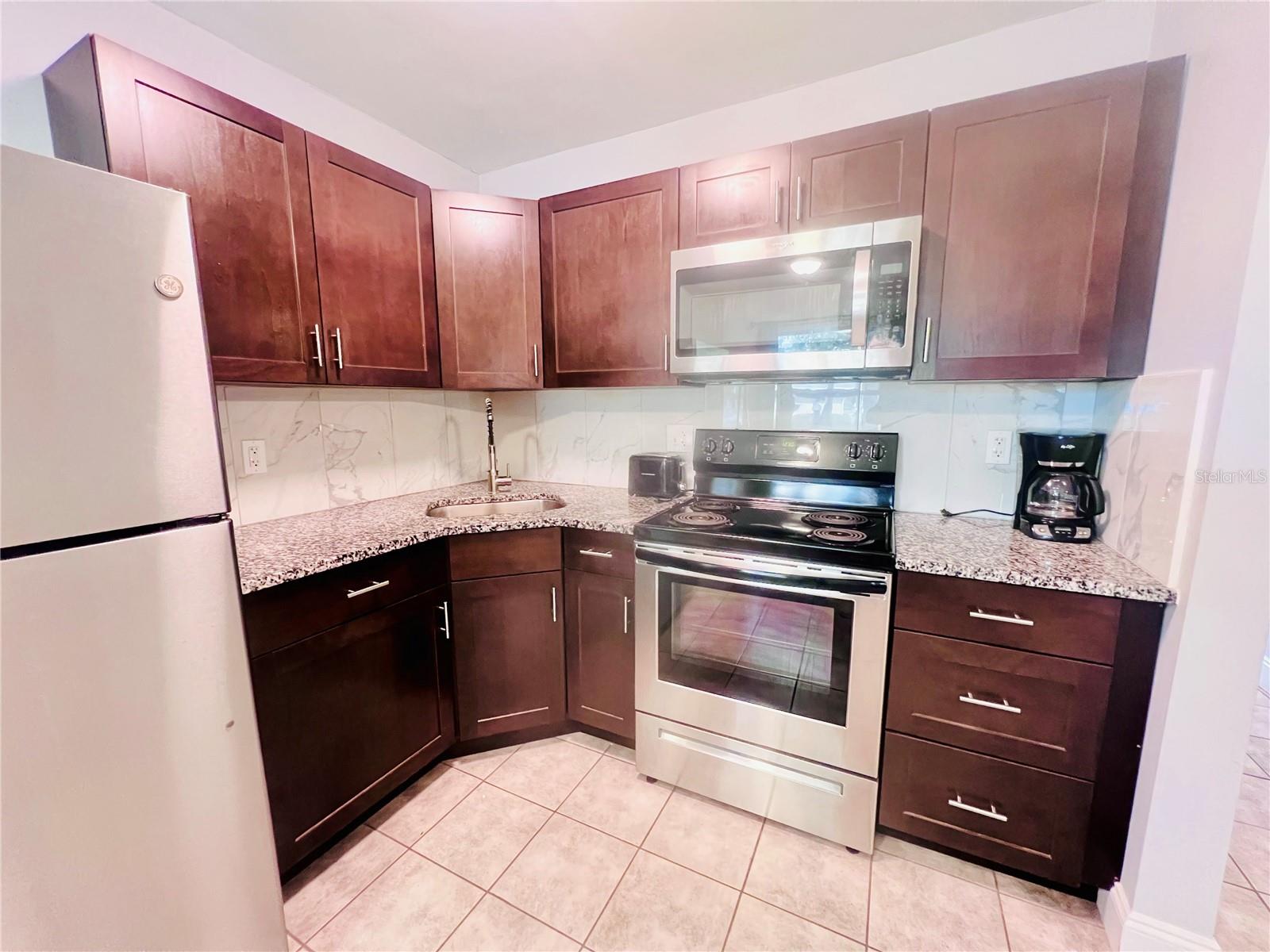 KENSINGTON PARK - Residential Lease