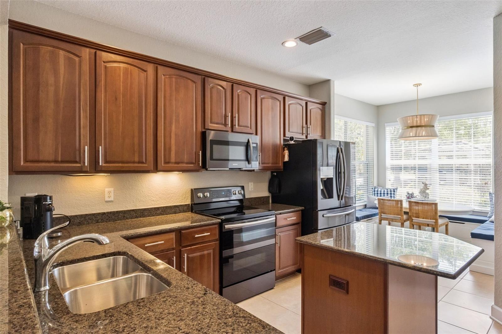 MANDALAY AT BELLA TRAE CONDO PH 8 BLDG 10 - Residential