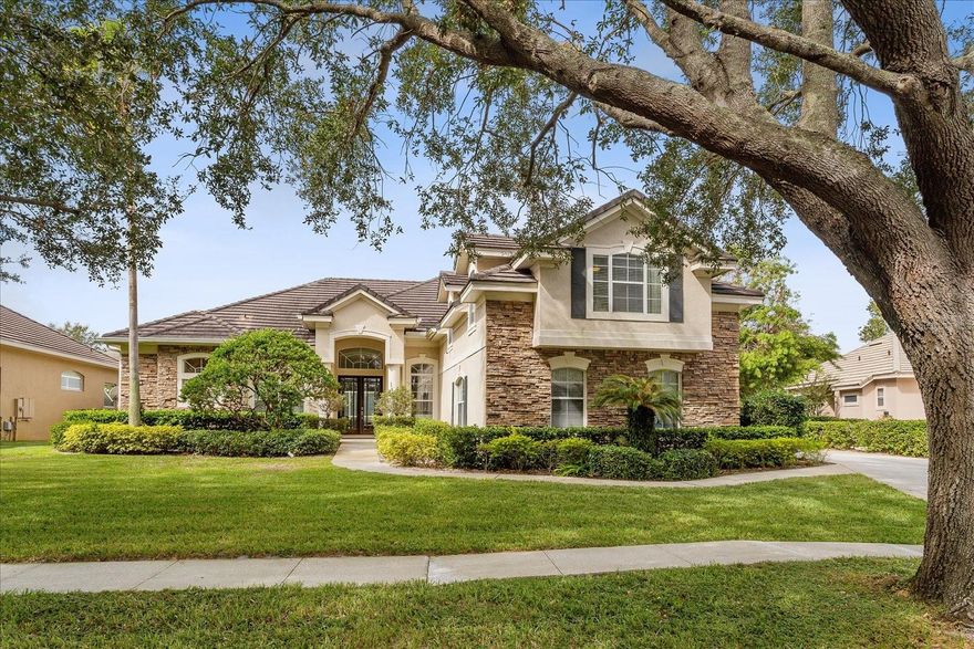 Turtle Creek is a desirable community situated on Little Fish Lake and residence have access to the Butler Chain of Lakes. Residence enjoy a neighborhood that has beauty, privacy, and 24/7 security while remaining close to award winning schools, championship golf courses, themed attractions, fine dining and entertainment. This is a gorgeous Gallimore Built 5/4 plus bonus room. It shows like a model home! Open kitchen/Family room with crown molding throughout, tray ceiling in LR and DR. Fireplace in Family room and Upstairs Bonus Room, Custom Closet organizers throughout, large screened pool, and spa with grassy area for a swing set. Property is not furnished.