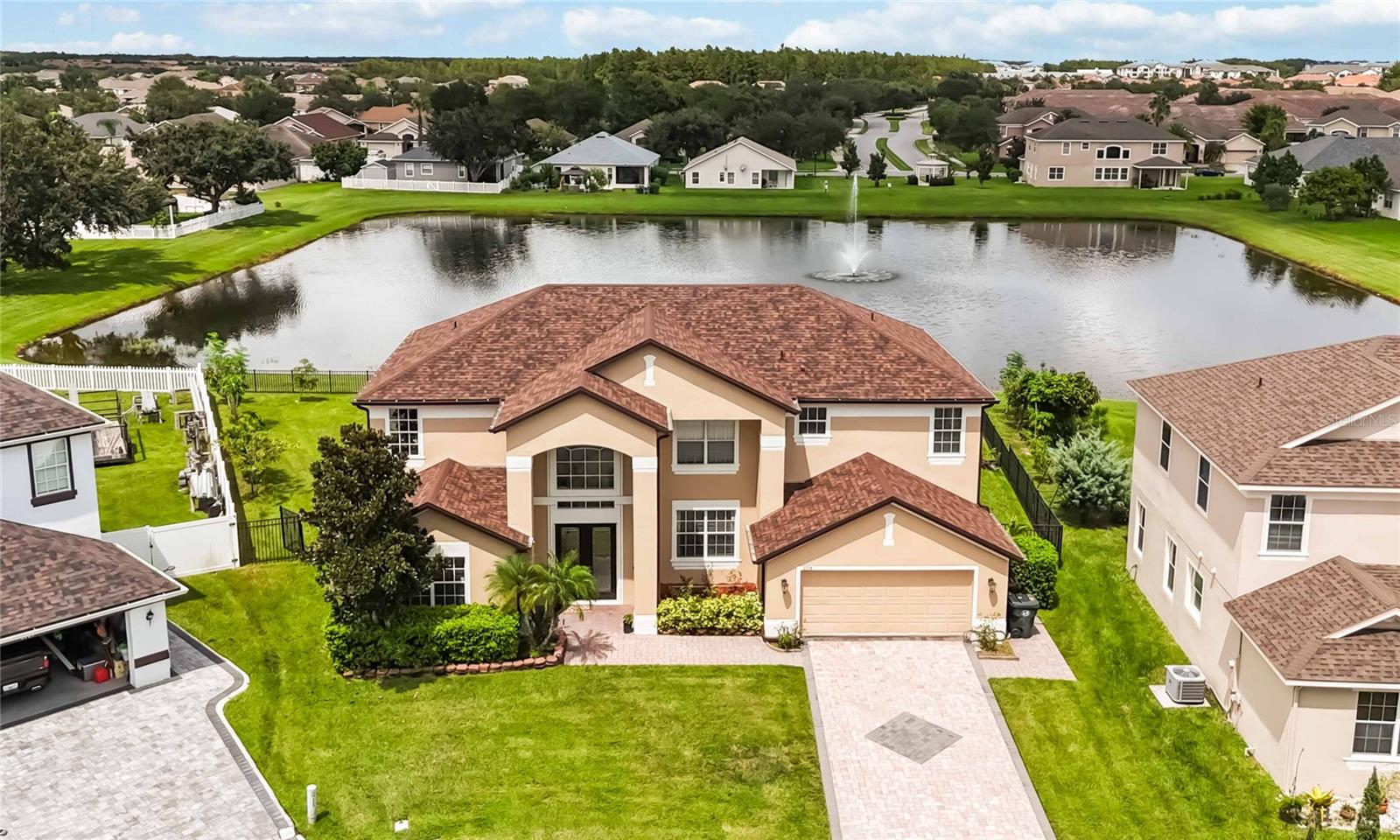 2709 STRATHAM COURT