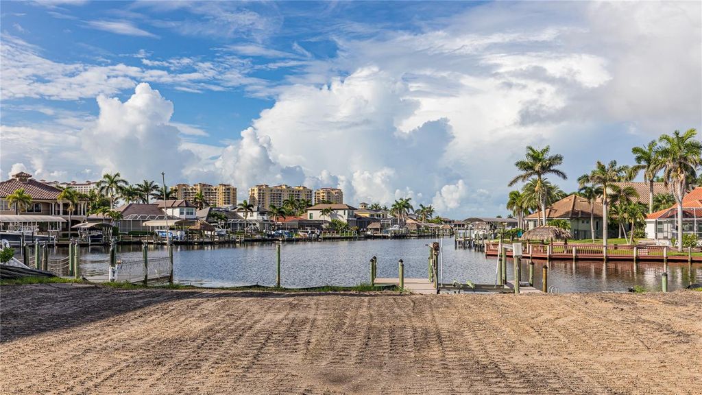 Photo of 5620 SW 14th Place, Cape Coral, FL 33914 (MLS # TB8405039)