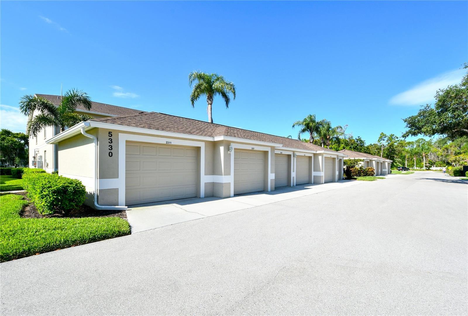 HERITAGE OAKS VERANDA 7 - Residential Lease