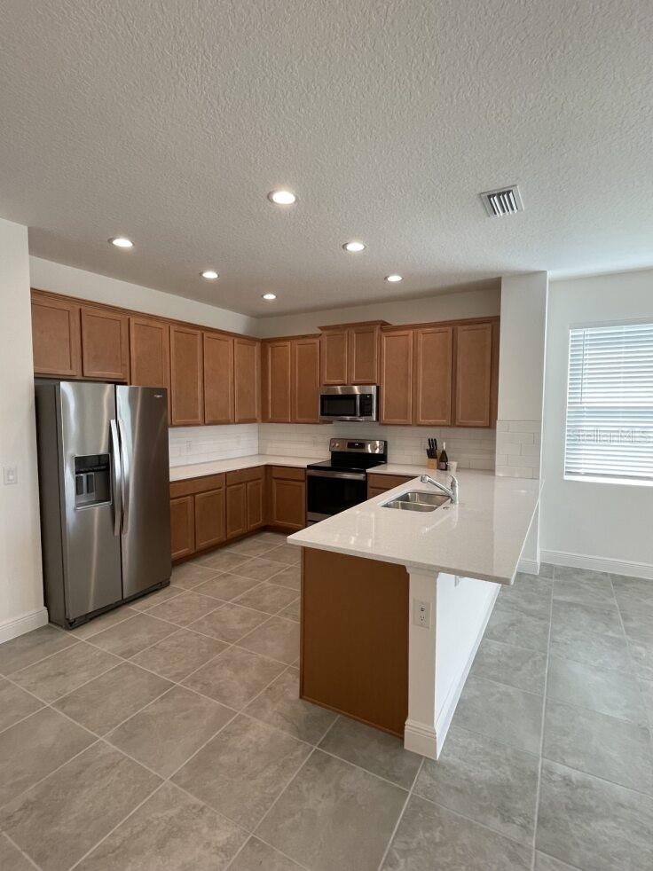 HANOVER LAKES PH 4 - Residential Lease