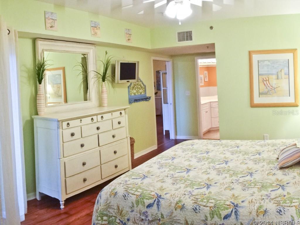 Ocean Walk Condo At Nsb - Residential