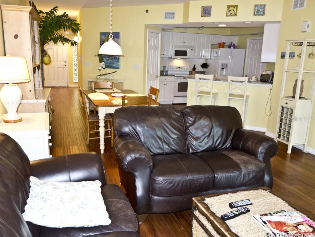 Ocean Walk Condo At Nsb - Residential