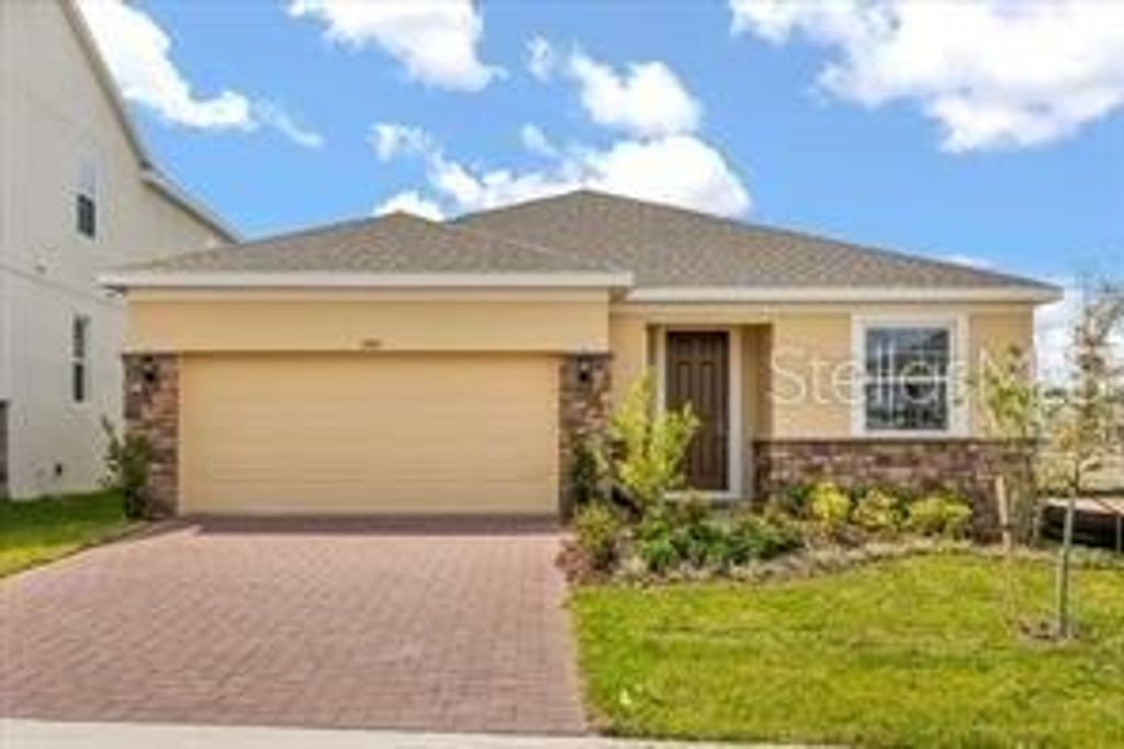 Photo of 7991 Syracuse Drive, Clermont, FL 34714 (MLS # O6394914)