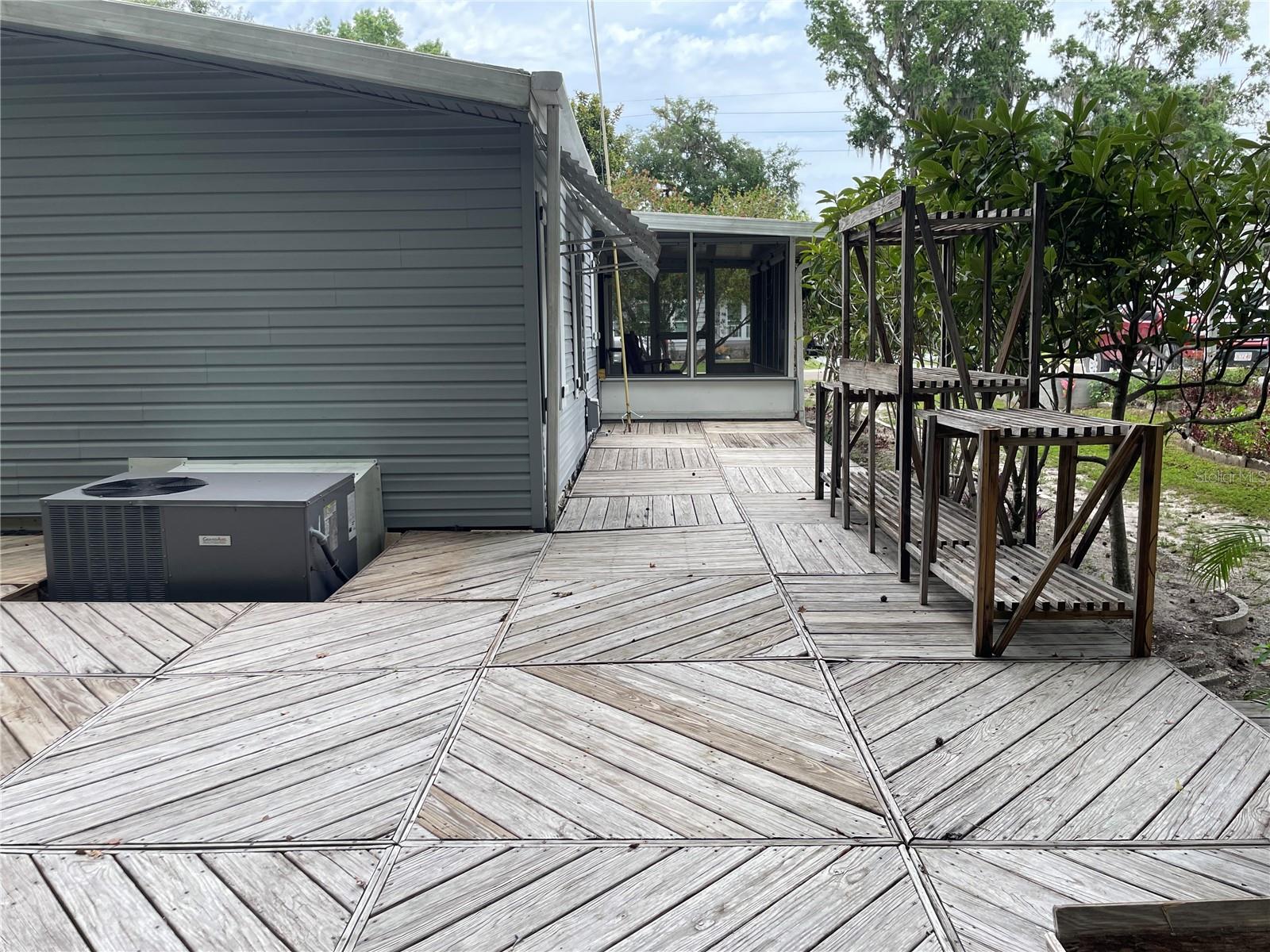 TIMBERWOODS ESTATES - Residential