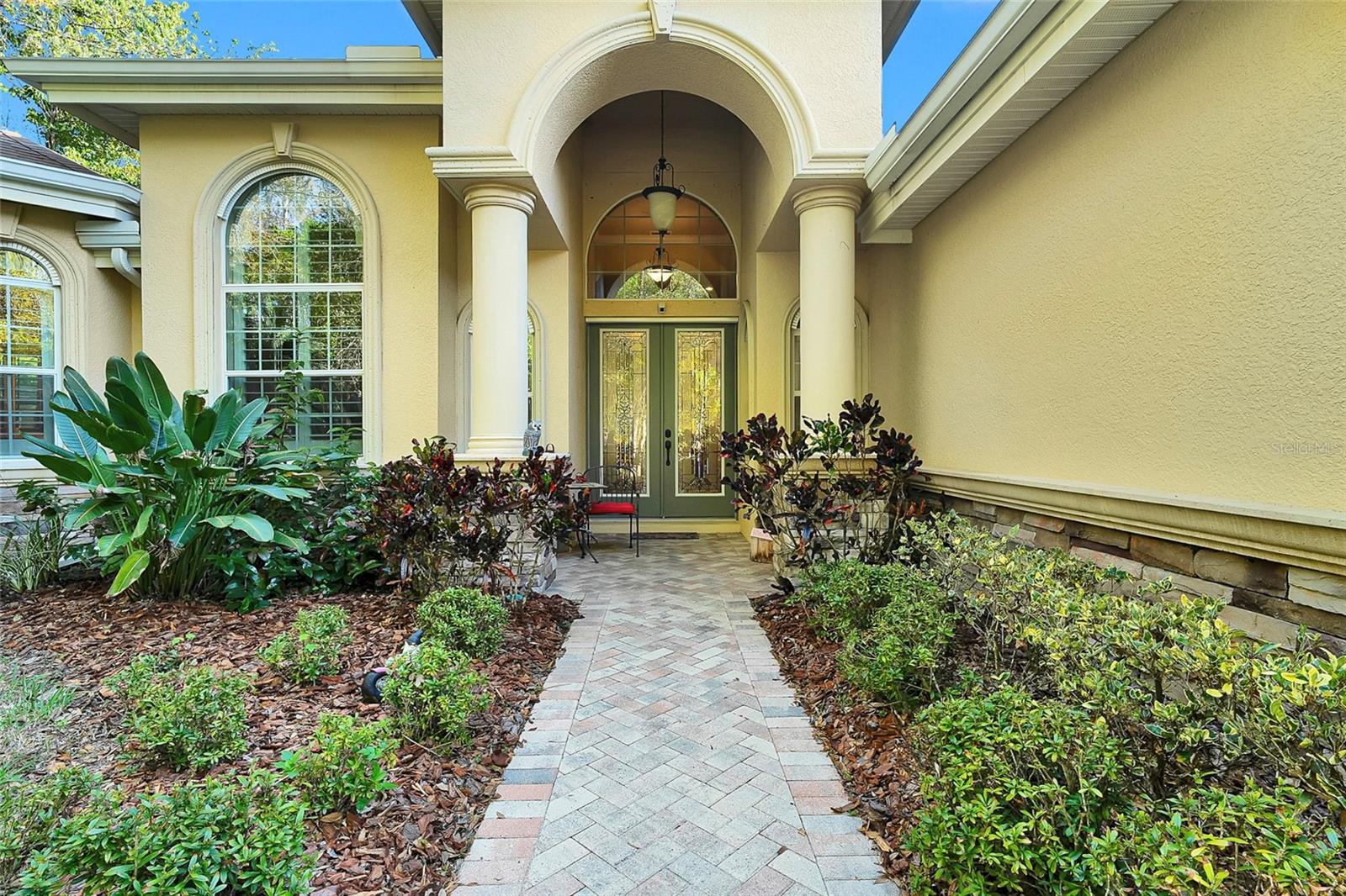 3198 THATCHER LANE