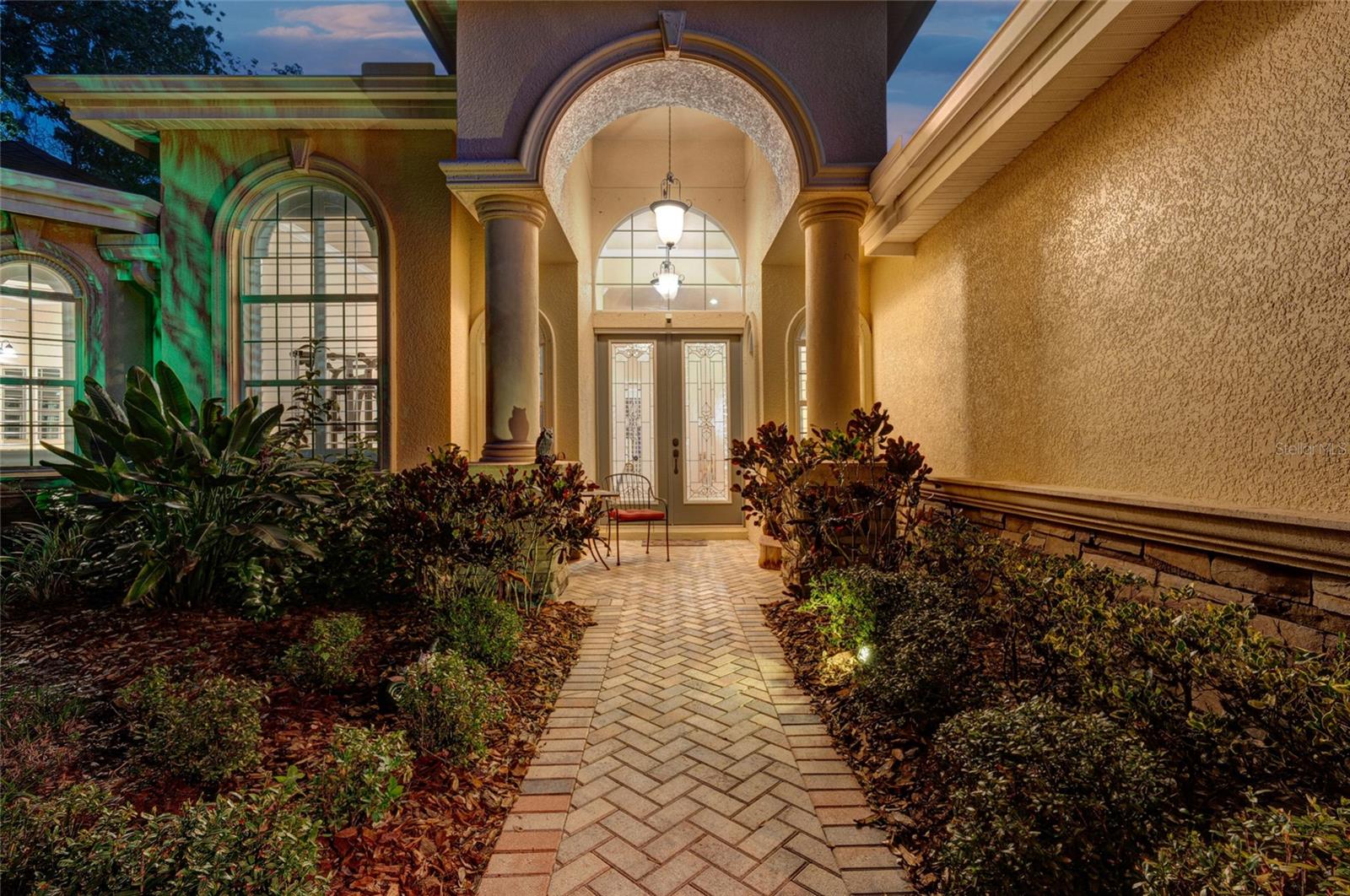 3198 THATCHER LANE