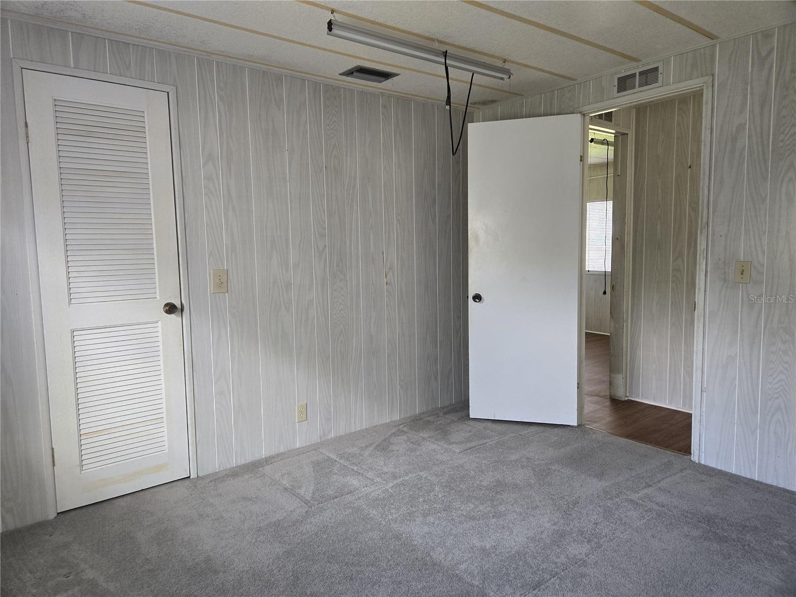 BANBURY VILLAGE CONDO - Residential