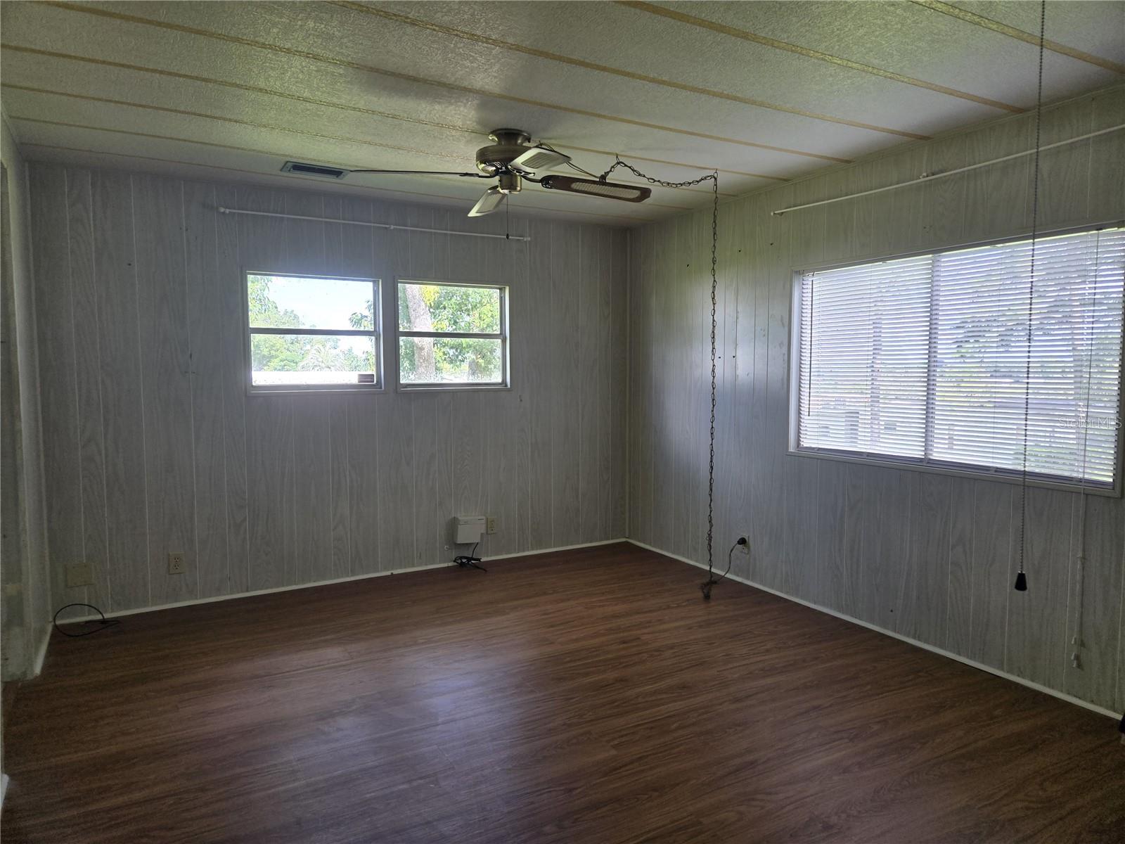 BANBURY VILLAGE CONDO - Residential