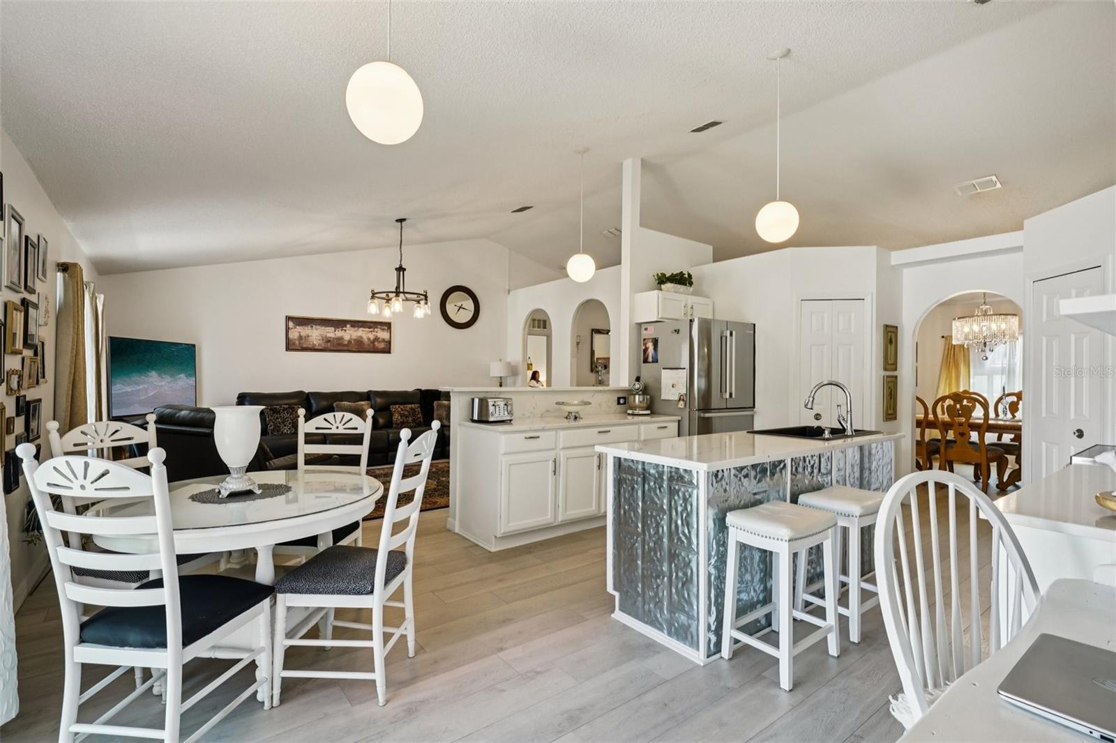 SPRING HILL - Residential