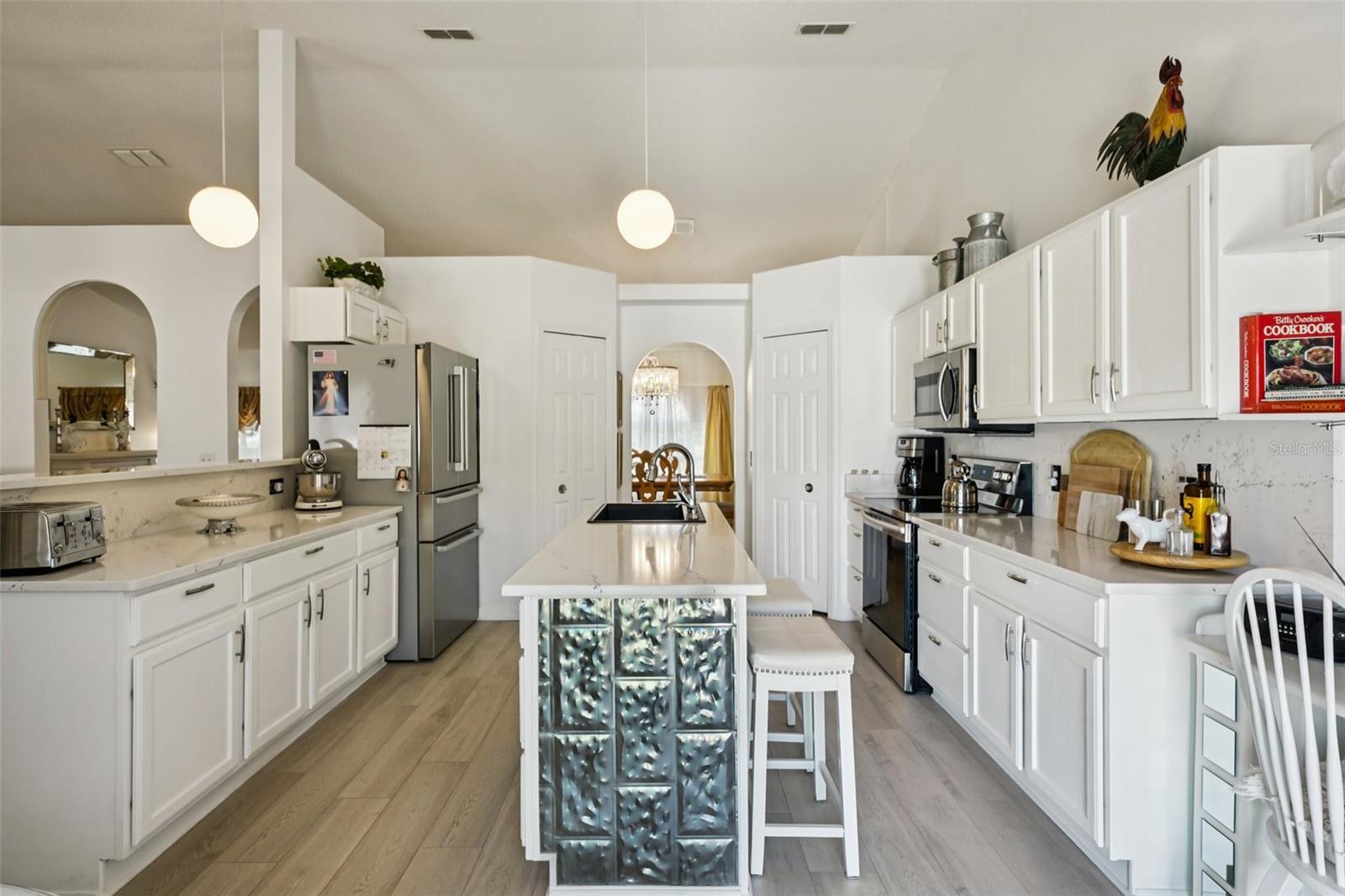 SPRING HILL - Residential