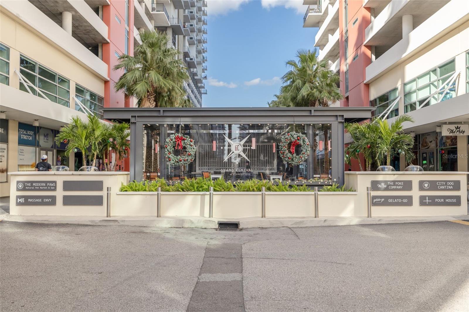 1120 E KENNEDY BOULEVARD 1221
