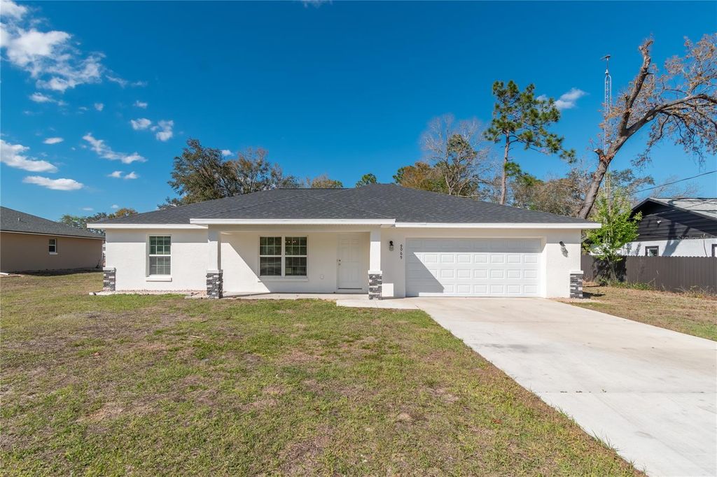Photo of 9069 SE 156th Street, Summerfield, FL 34491 (MLS # OM718923)