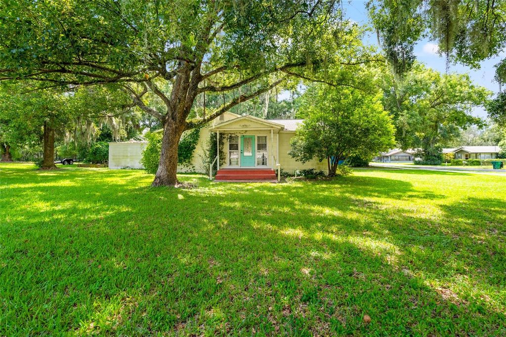 Photo of 5453 6th Street, Zephyrhills, FL 33542 (MLS # T3549995)