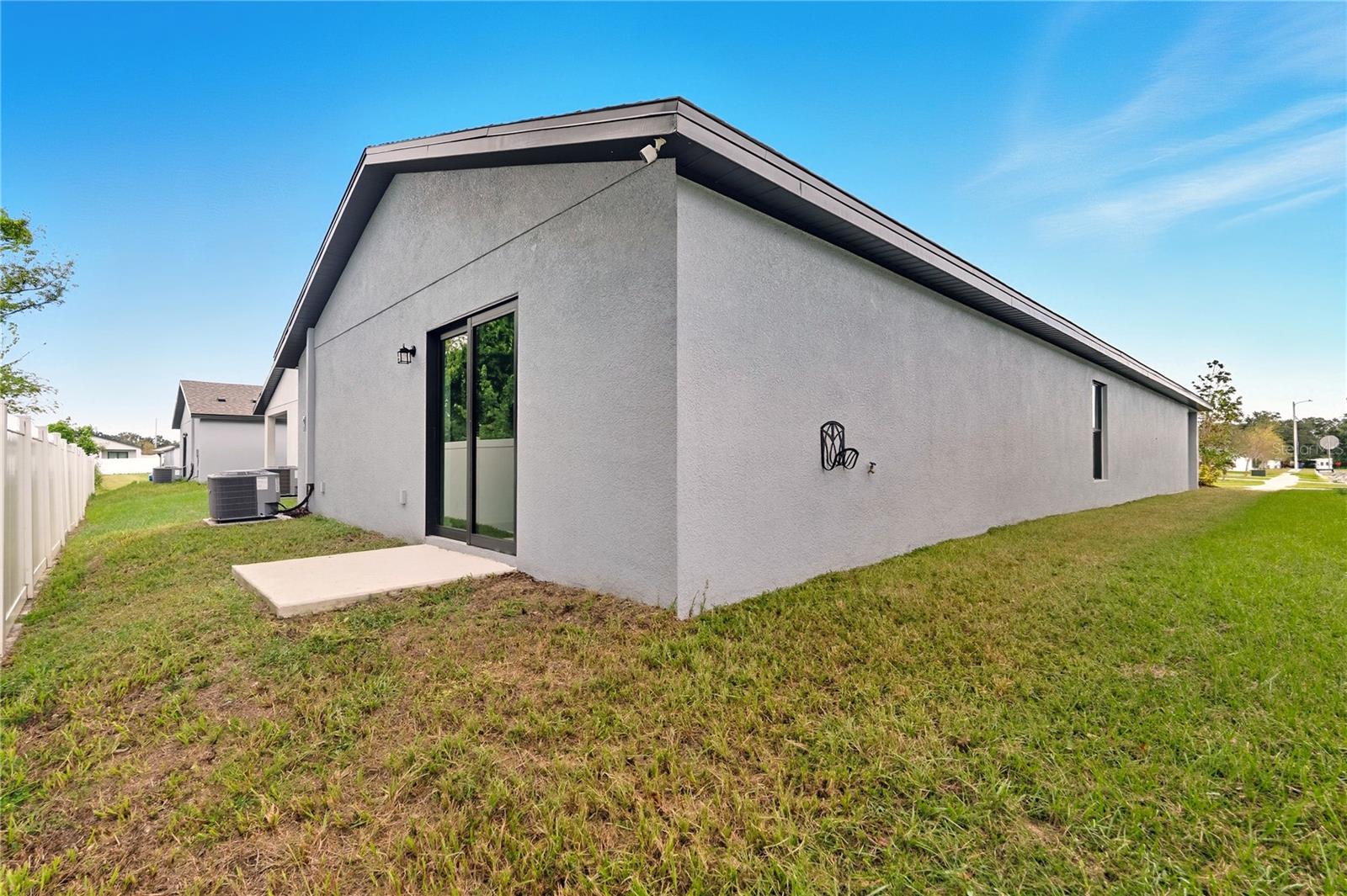 CROSSING/PALM RIVER - Residential