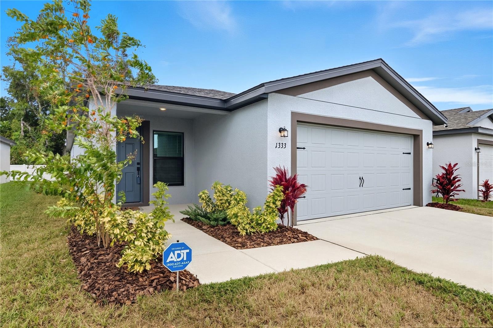 CROSSING/PALM RIVER - Residential