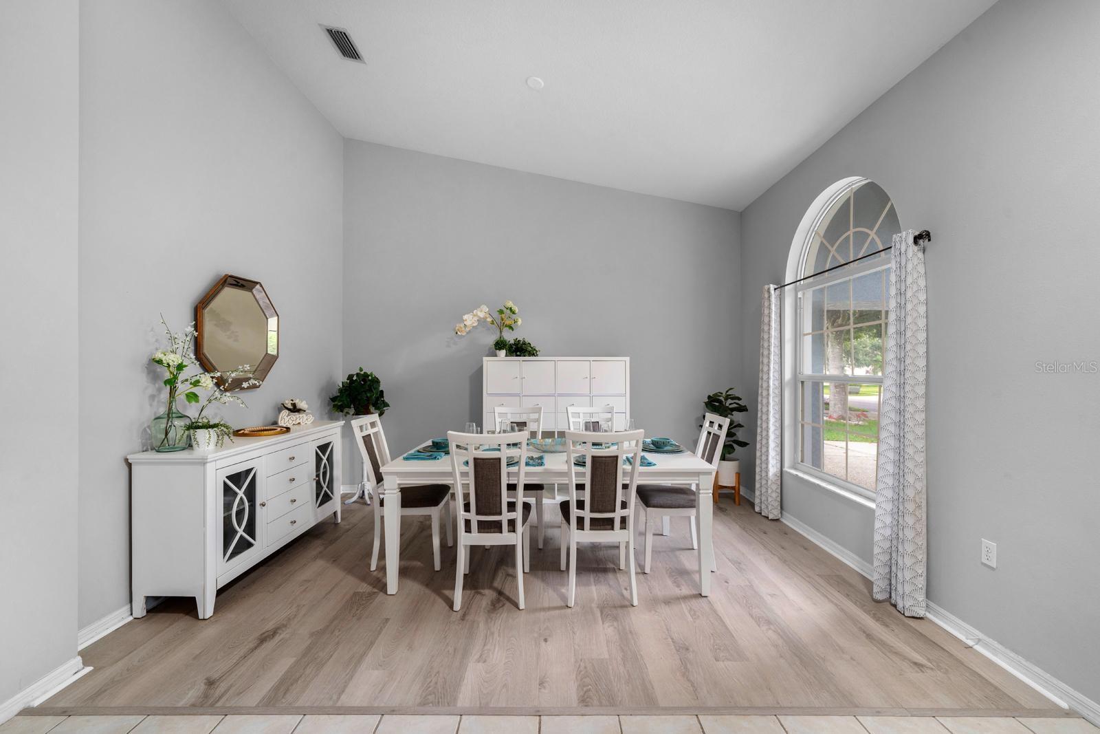 3703 TREELINE DRIVE