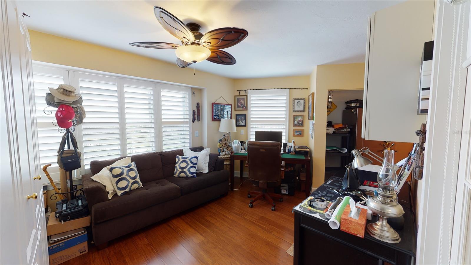 Towers 09 Condo - Residential