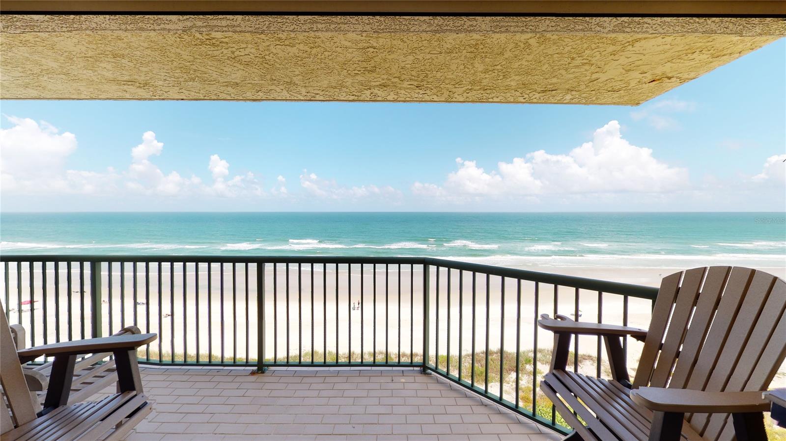 Towers 09 Condo - Residential