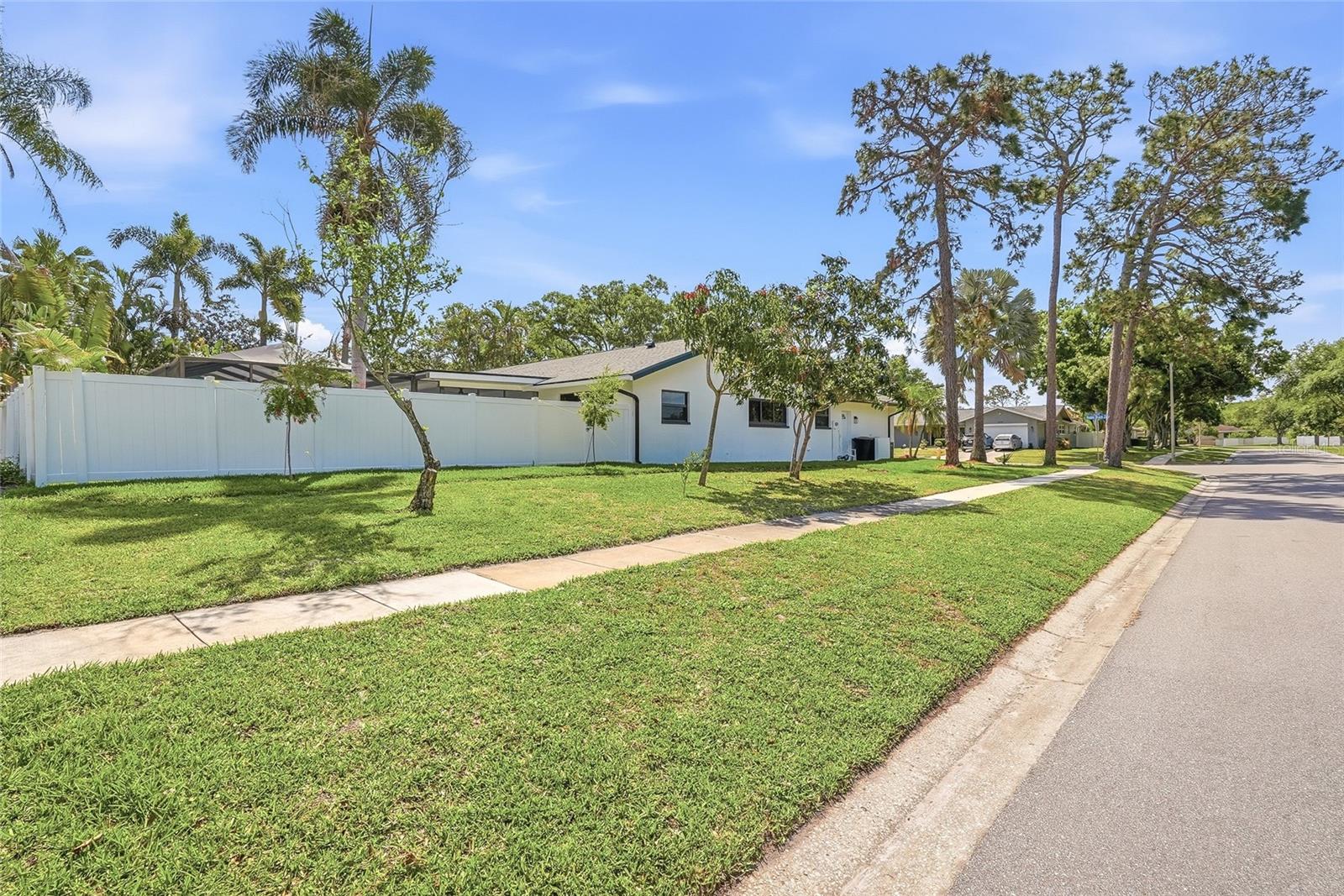 CLUBHOUSE ESTATES OF COUNTRYSIDE - Residential