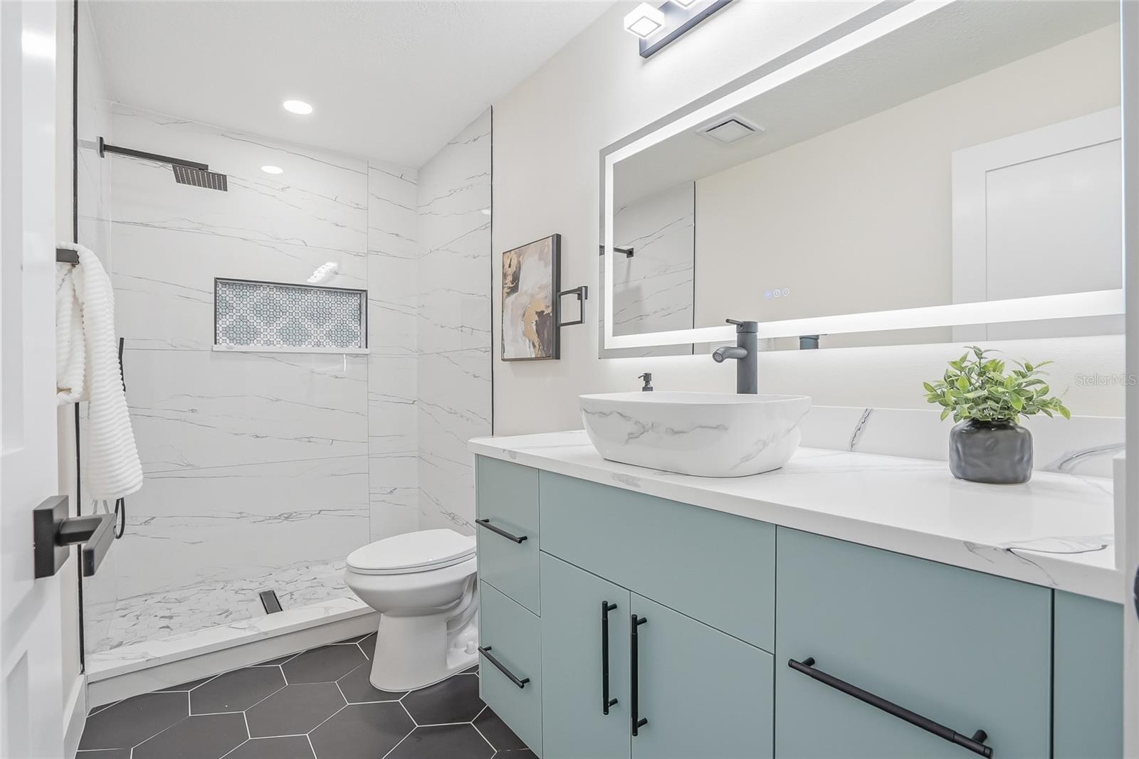 CLUBHOUSE ESTATES OF COUNTRYSIDE - Residential